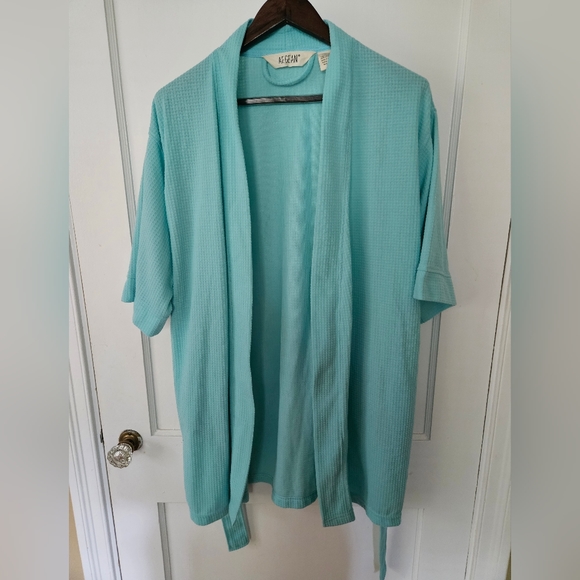 Aegean Turquiose Waffle Short Robe - Picture 2 of 5
